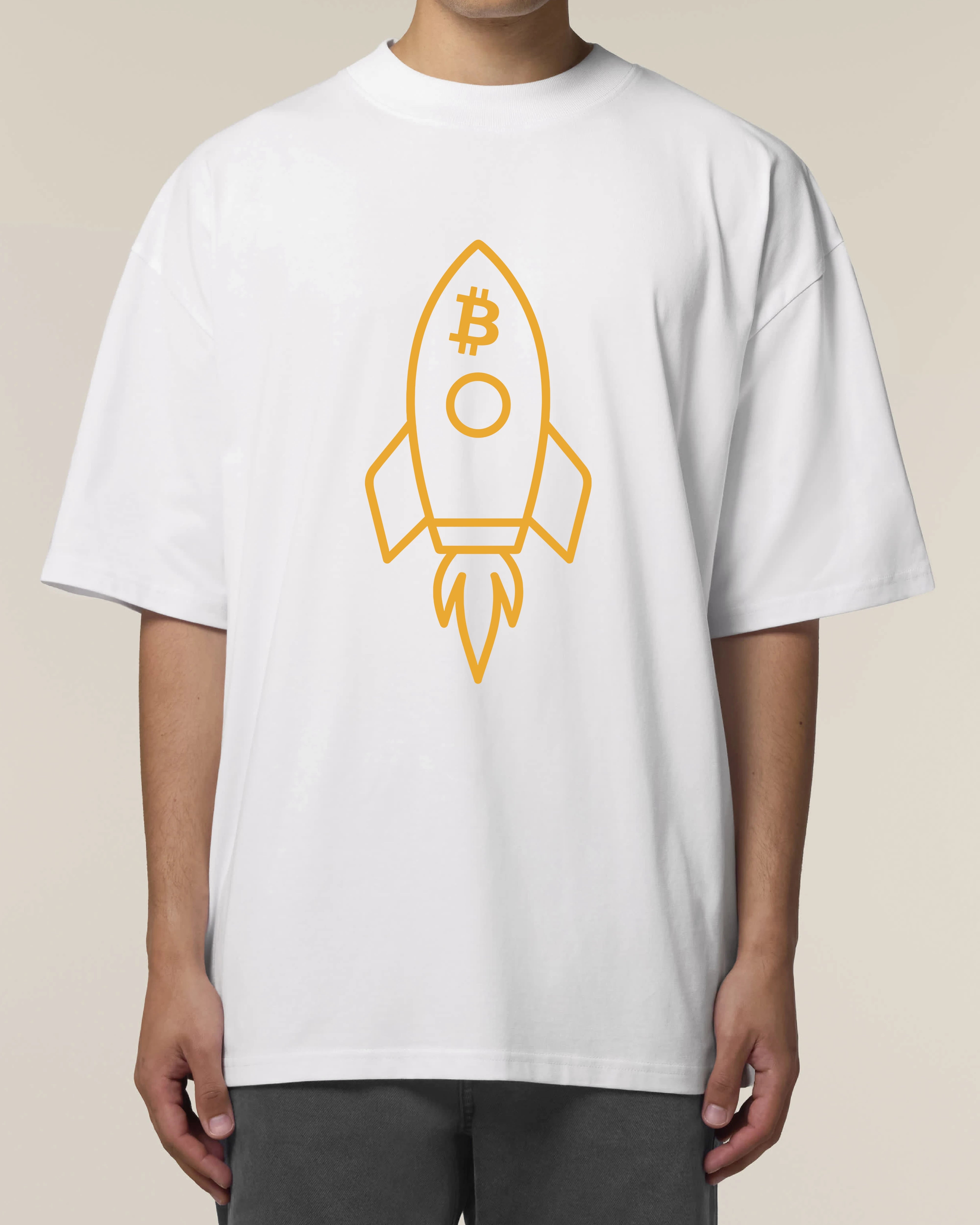 Oversized Bitcoin Rakete T-Shirt in Weiß – Stylisches Krypto Shirt auf Premium Unisex Schnitt von Teeflix