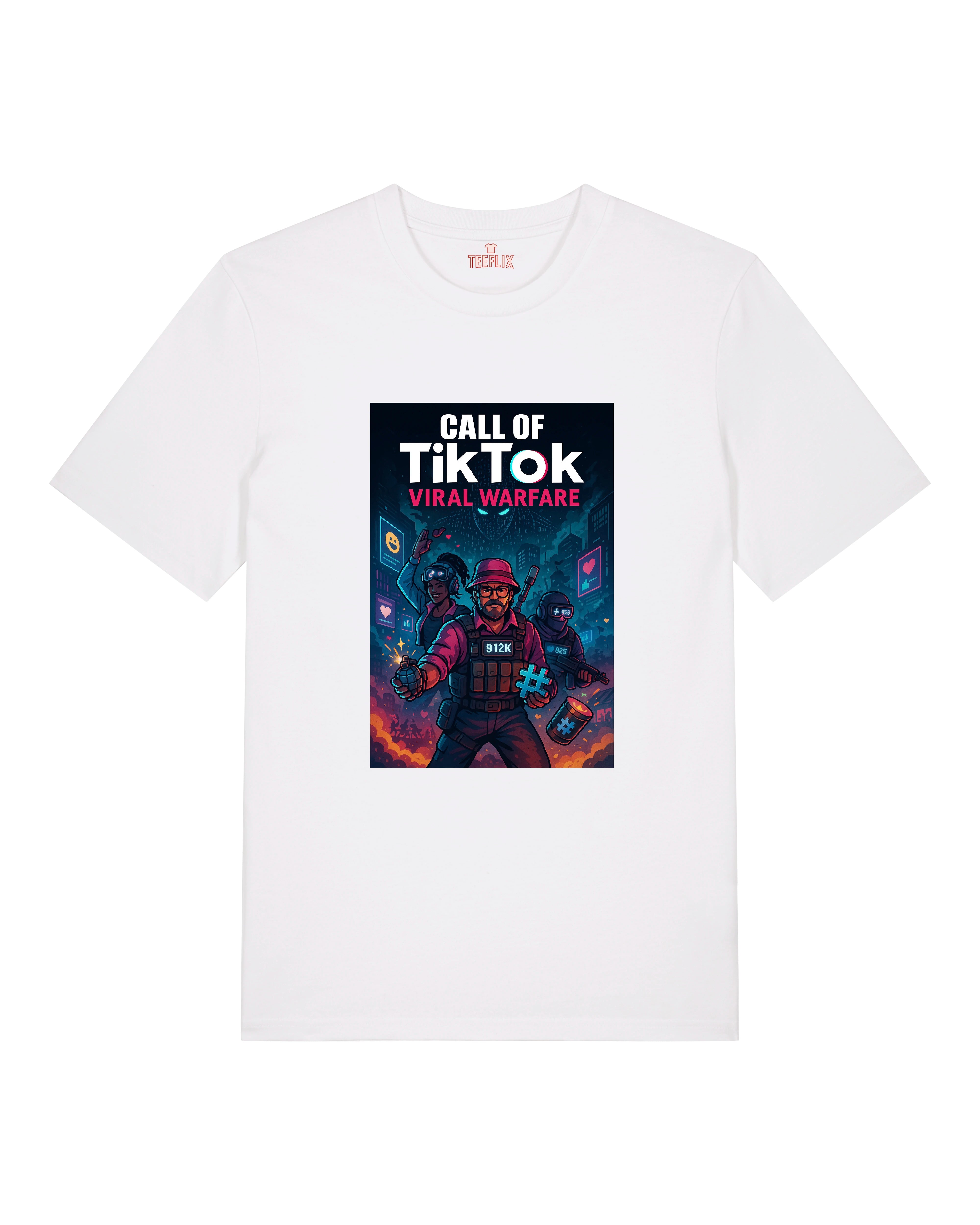Weißes Oversized Shirt mit poppigem Print im TikTok-Stil, ideal für Social-Media-Fans und Creator-Szene.
