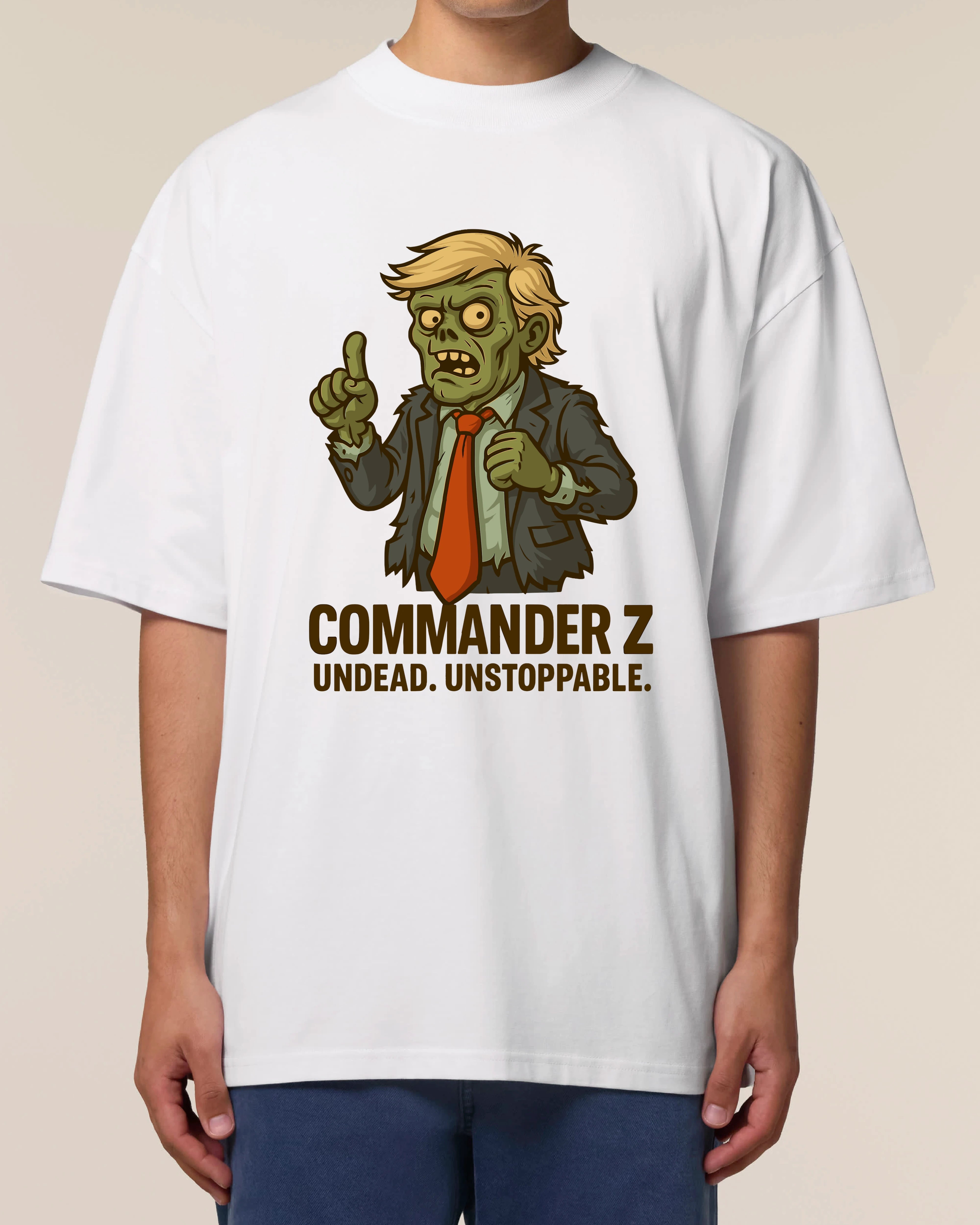 Commander Z Zombie Halloween Shirt in Weiß – Oversized, Lustiges Horror Spruchshirt, 100% Bio-Baumwolle, Teeflix