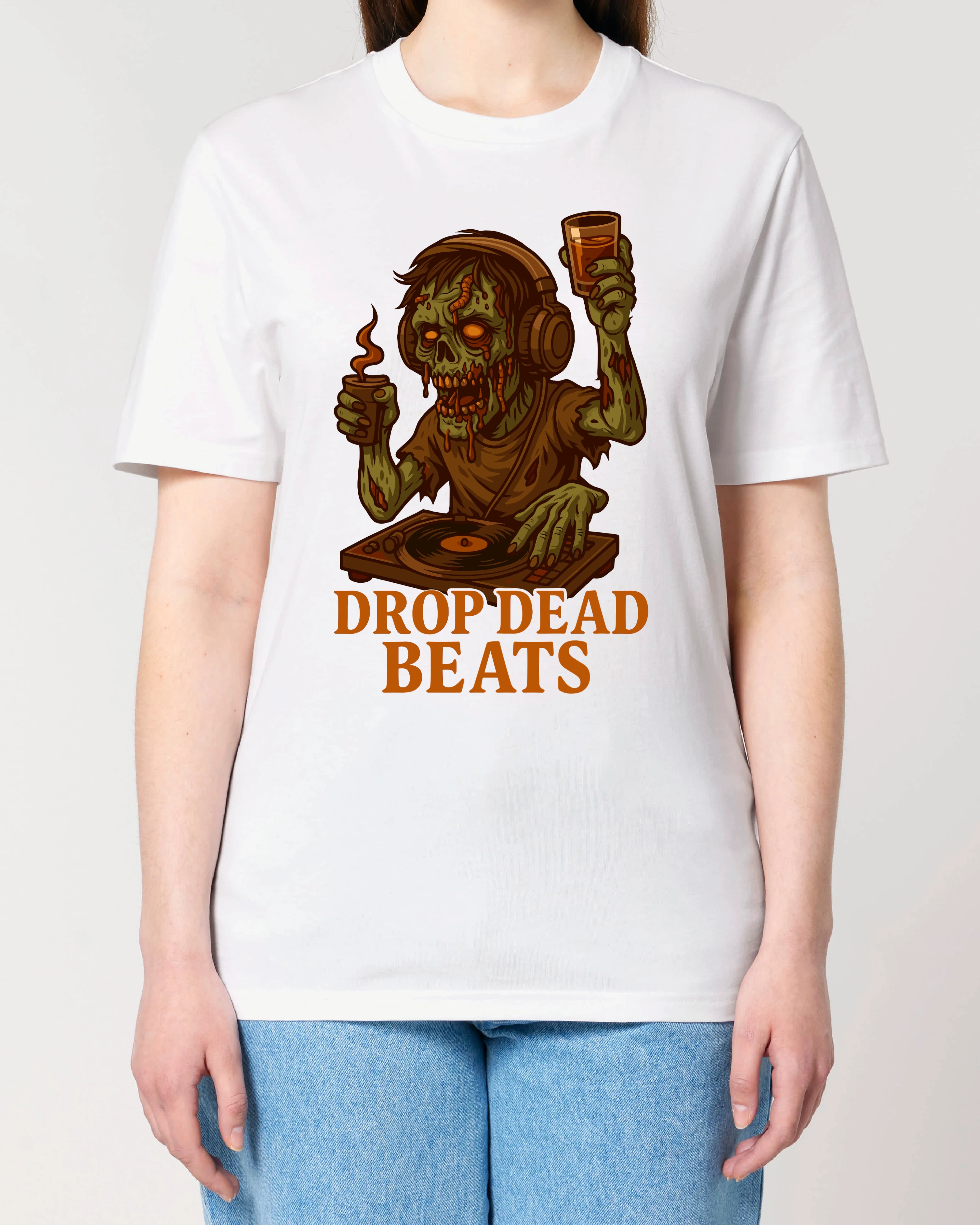 Drop Dead Beats Zombie Halloween Shirt für Damen in Weiß – Lustiges Horror Spruchshirt, Normal Fit, 100% Bio-Baumwolle, Teeflix