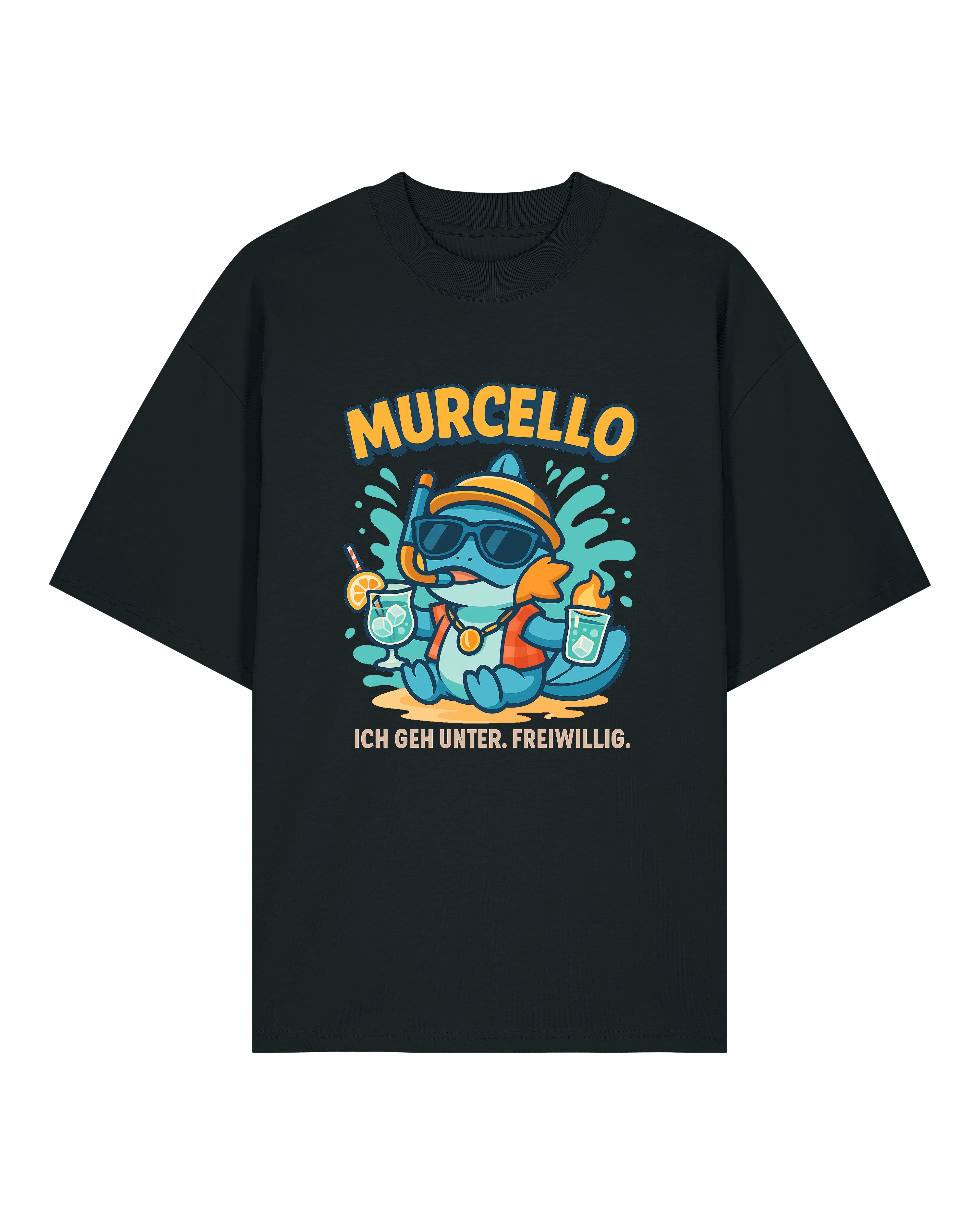 T-Shirt mit dem Aufdruck eines lustigen Cartoon-Fisches namens „Murcello“, der mit Sonnenbrille, Schnorchel und Getränken in der Hand entspannt. Darunter der Spruch: „Ich geh unter. Freiwillig.“ Erhältlich in Schwarz, Grau und Weiß.