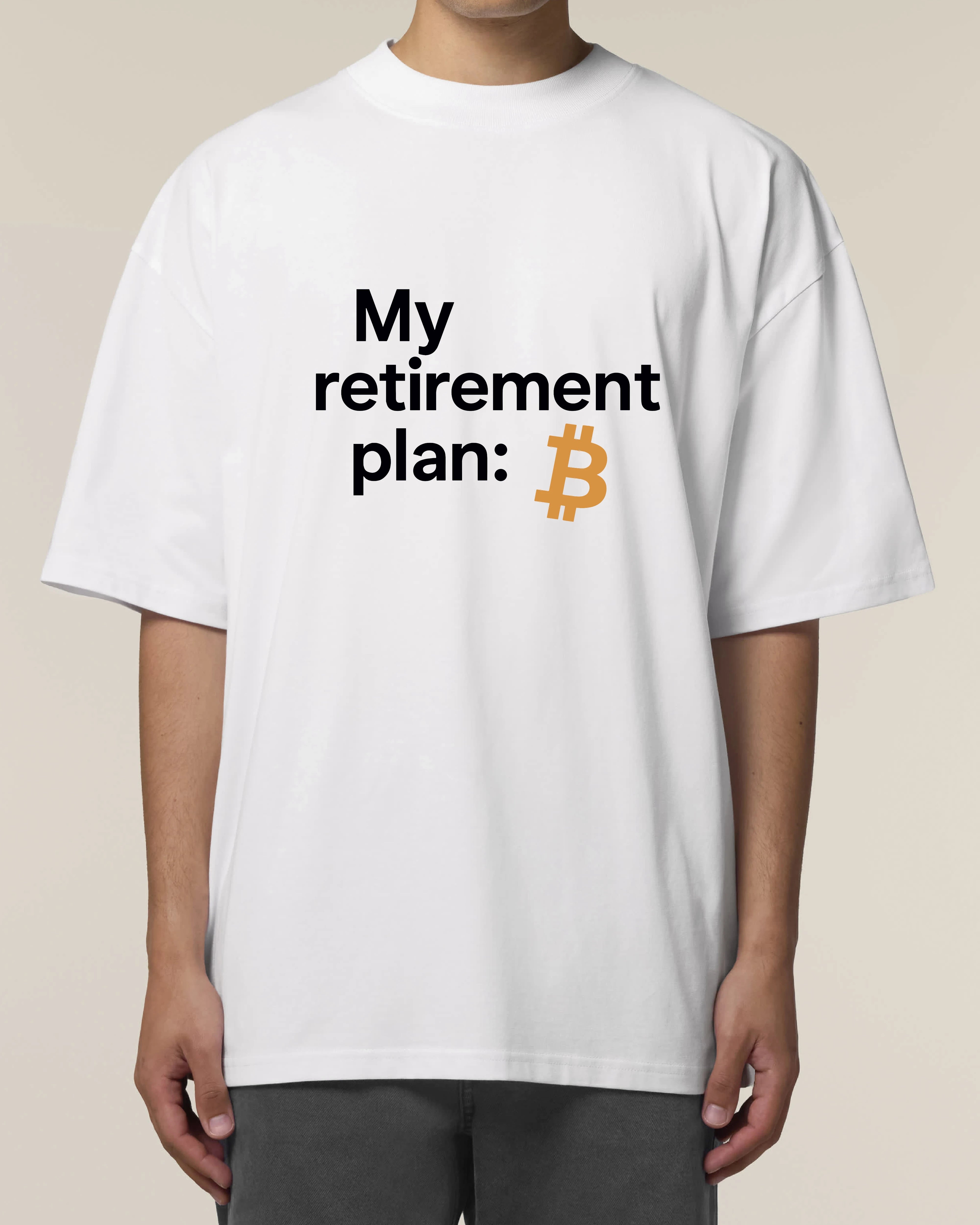 Oversized Weißes Bitcoin Shirt – "My Retirement Plan" Design auf lockerer Passform von Teeflix