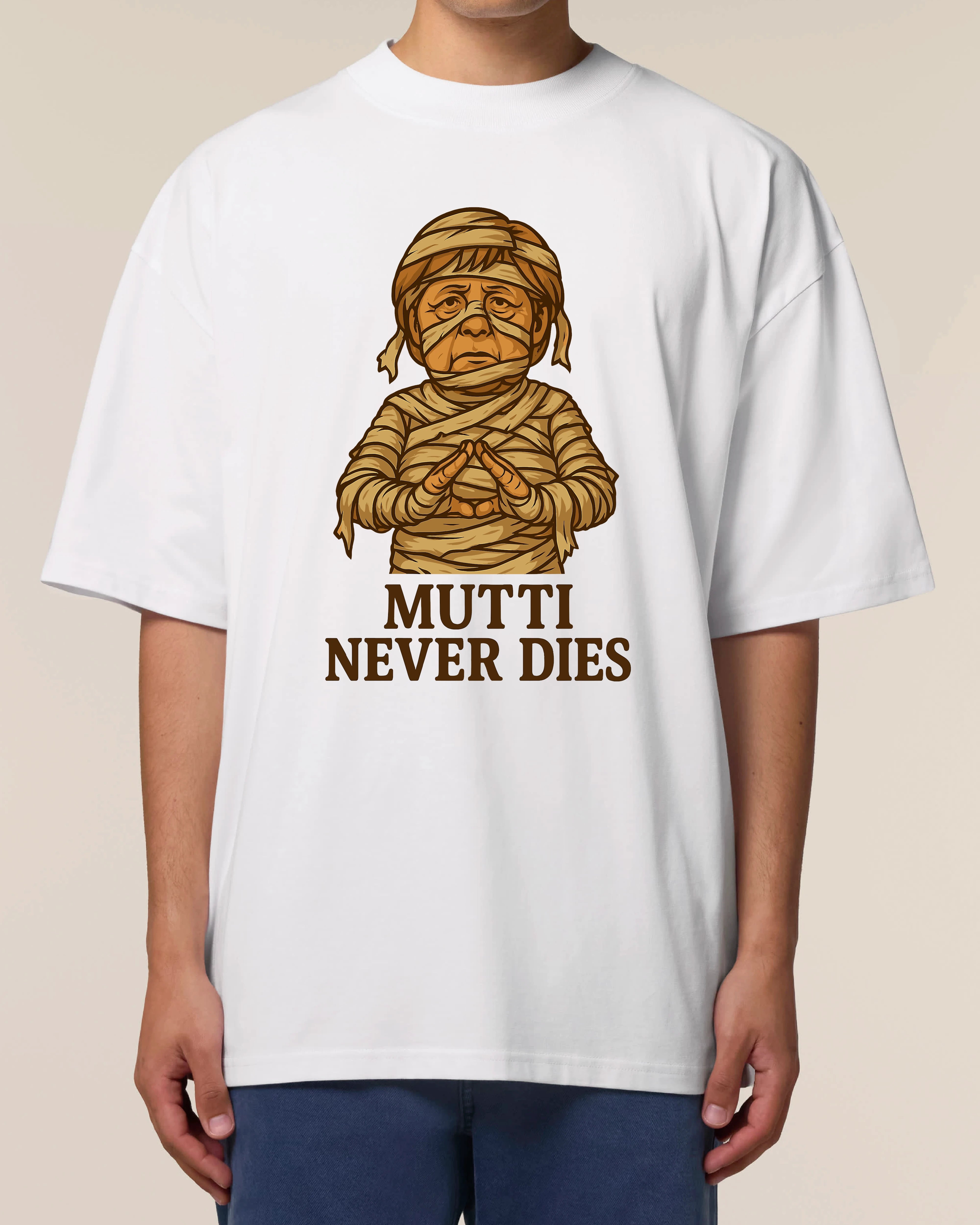 Mutti Never Dies T-Shirt in Weiß – Oversized Fit für Halloween Fans – Teeflix